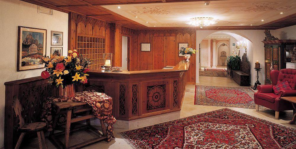 Hotel Sassongher Корвара-ін-Бадія Інтер'єр фото
